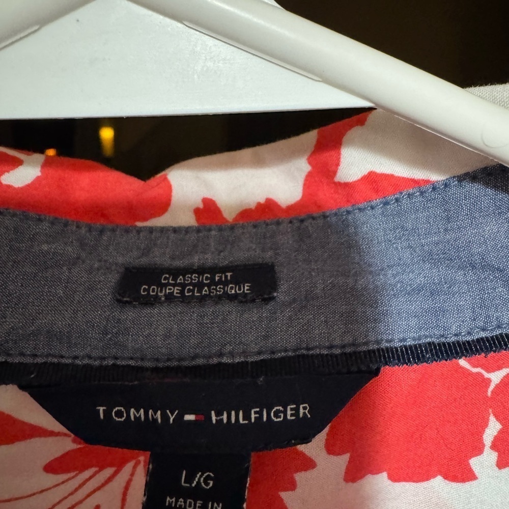 Tommy Hilfiger Red and White Floral Men's Shirt - Picture 2 of 4